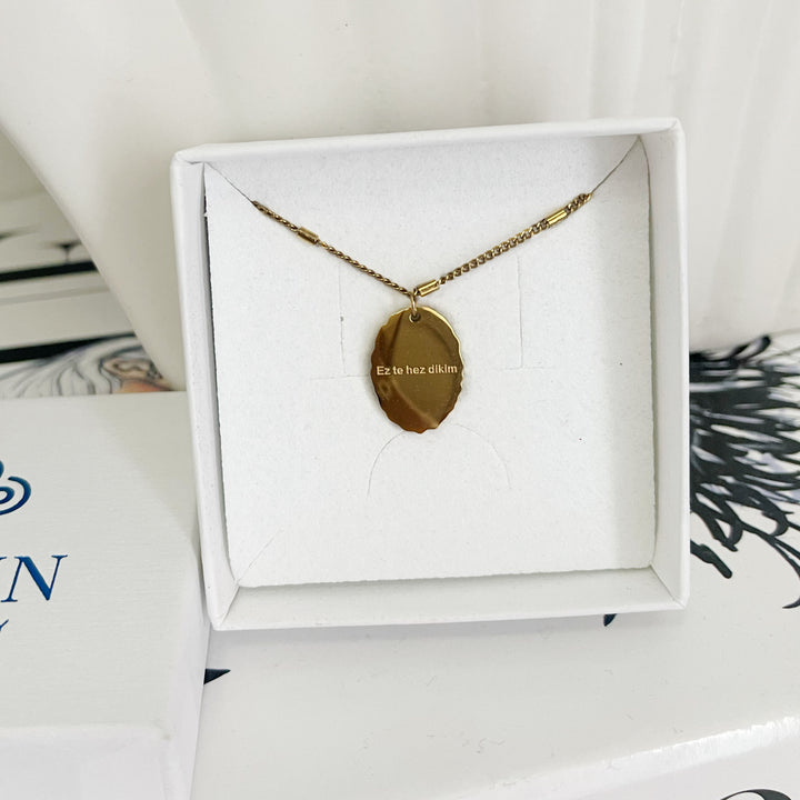Perin necklace gold