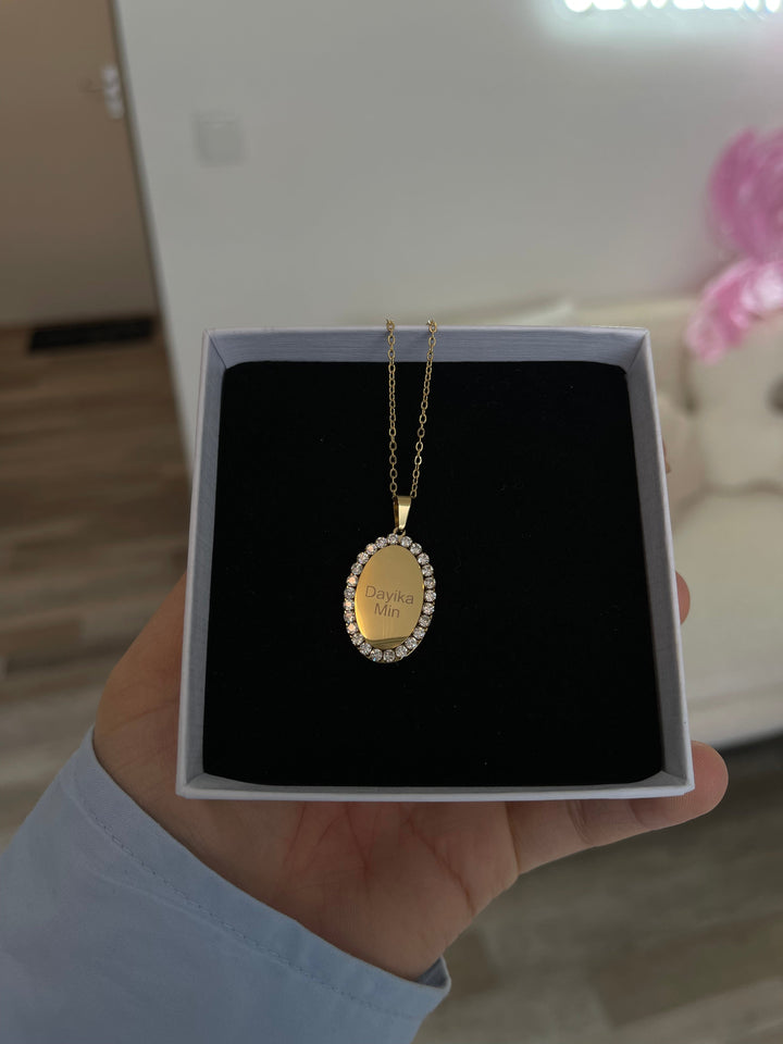 Mom necklace gold