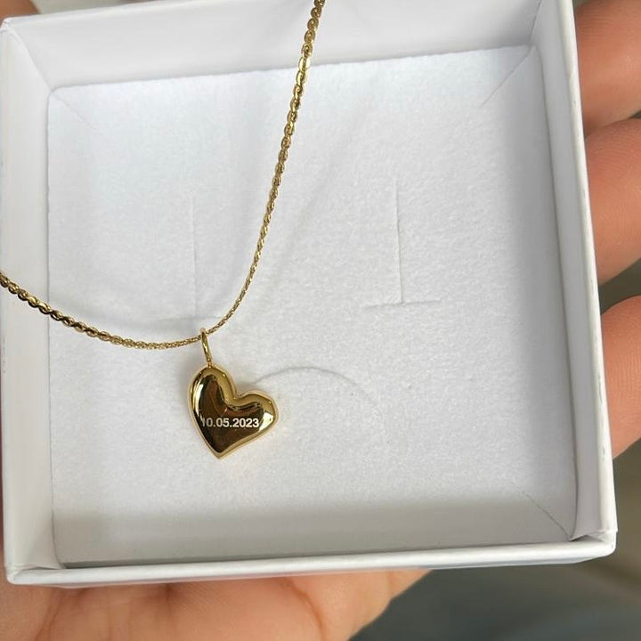 Mini heart engravable necklace