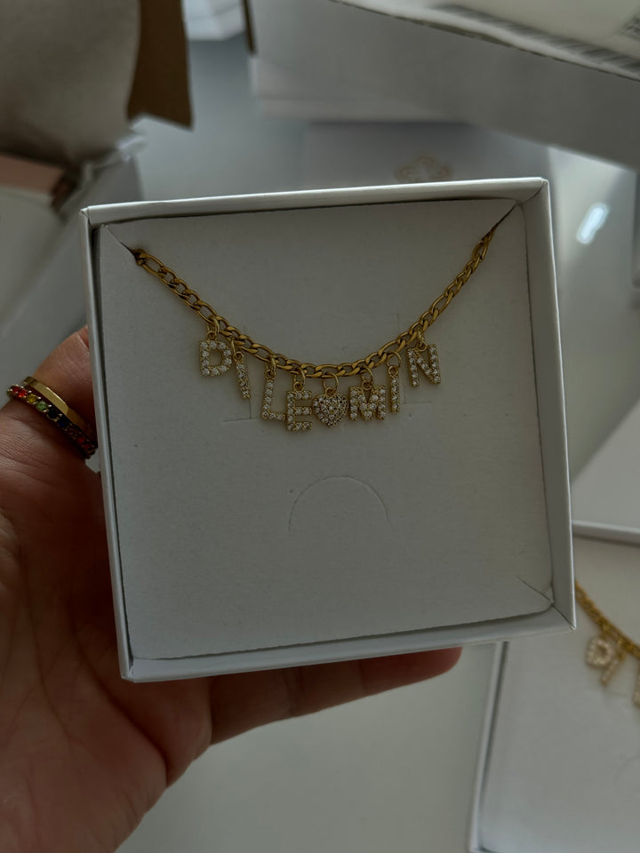 Personalized name necklace