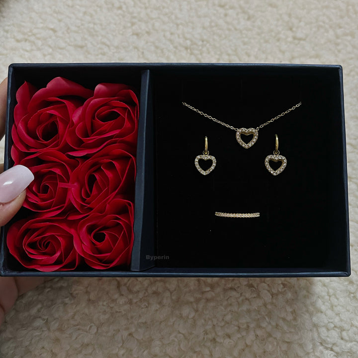 Evin necklace rosebox