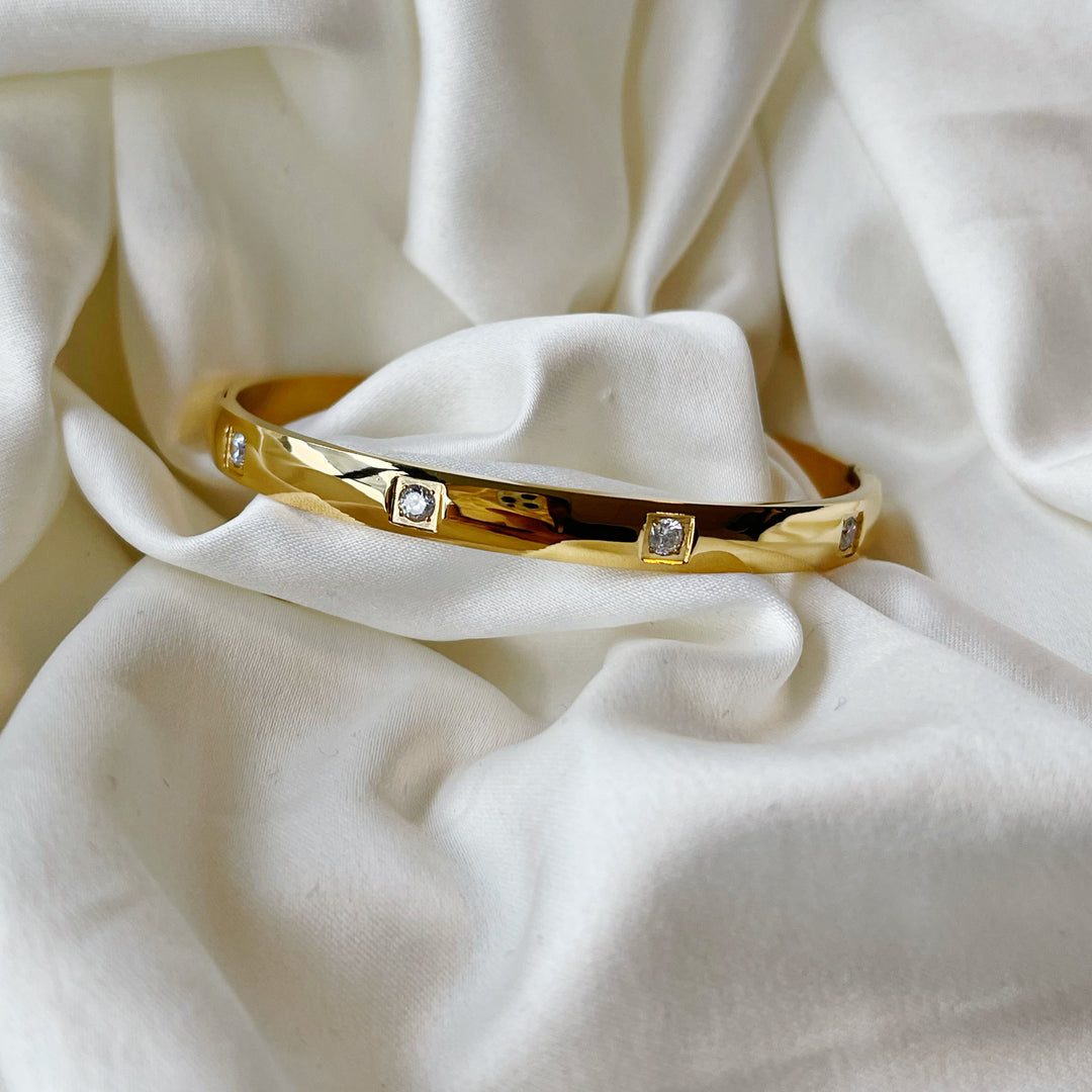 Ulya bracelet gold