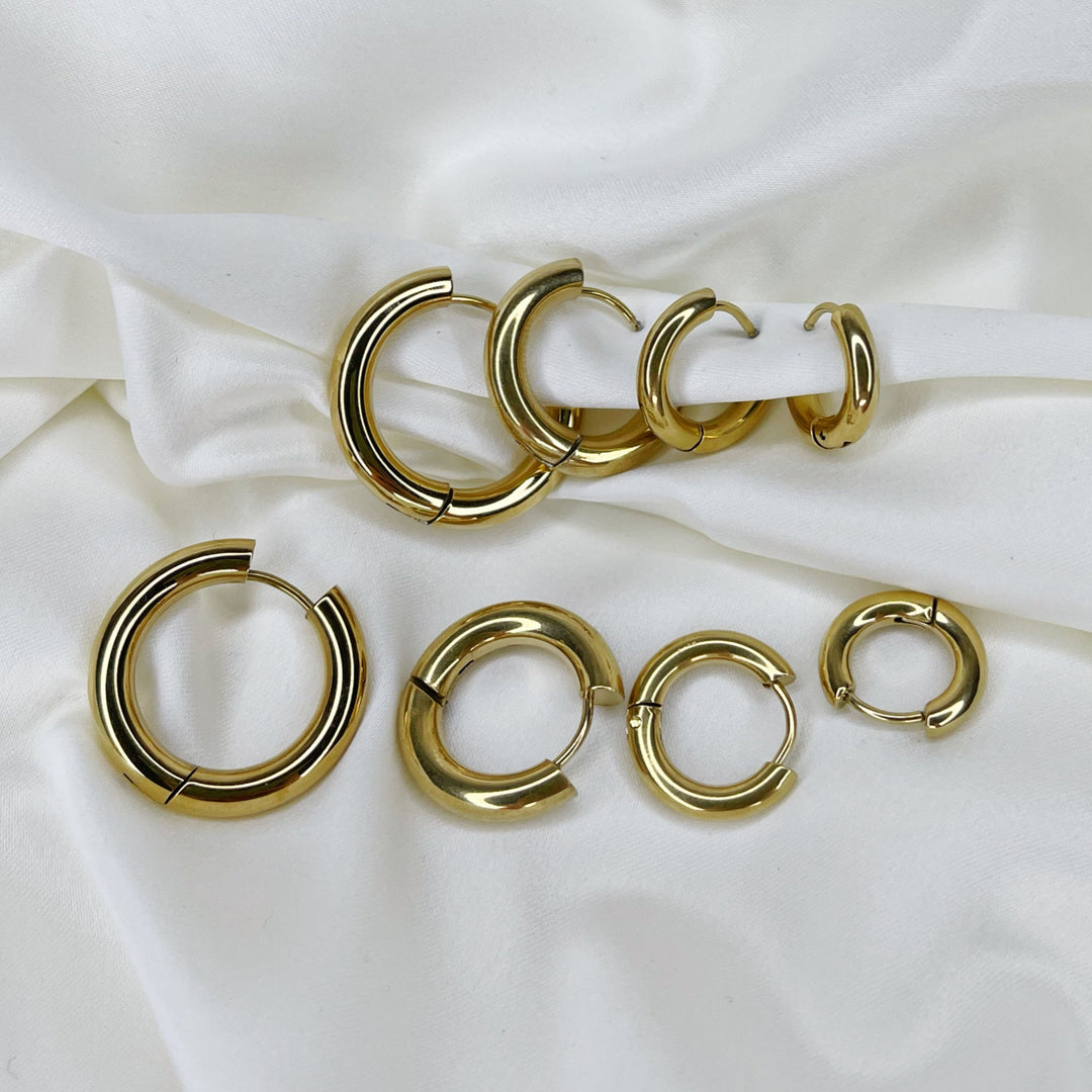 Circle hoops gold