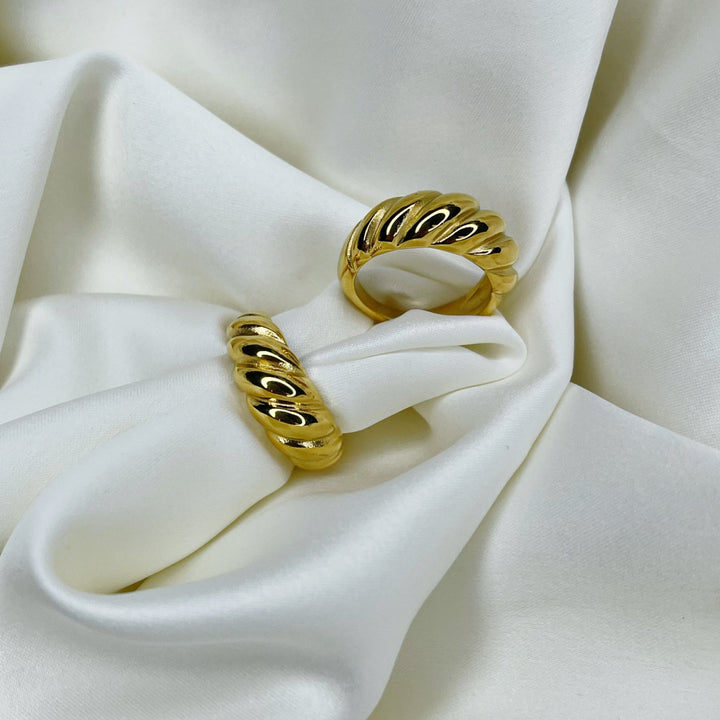 Demi ring gold